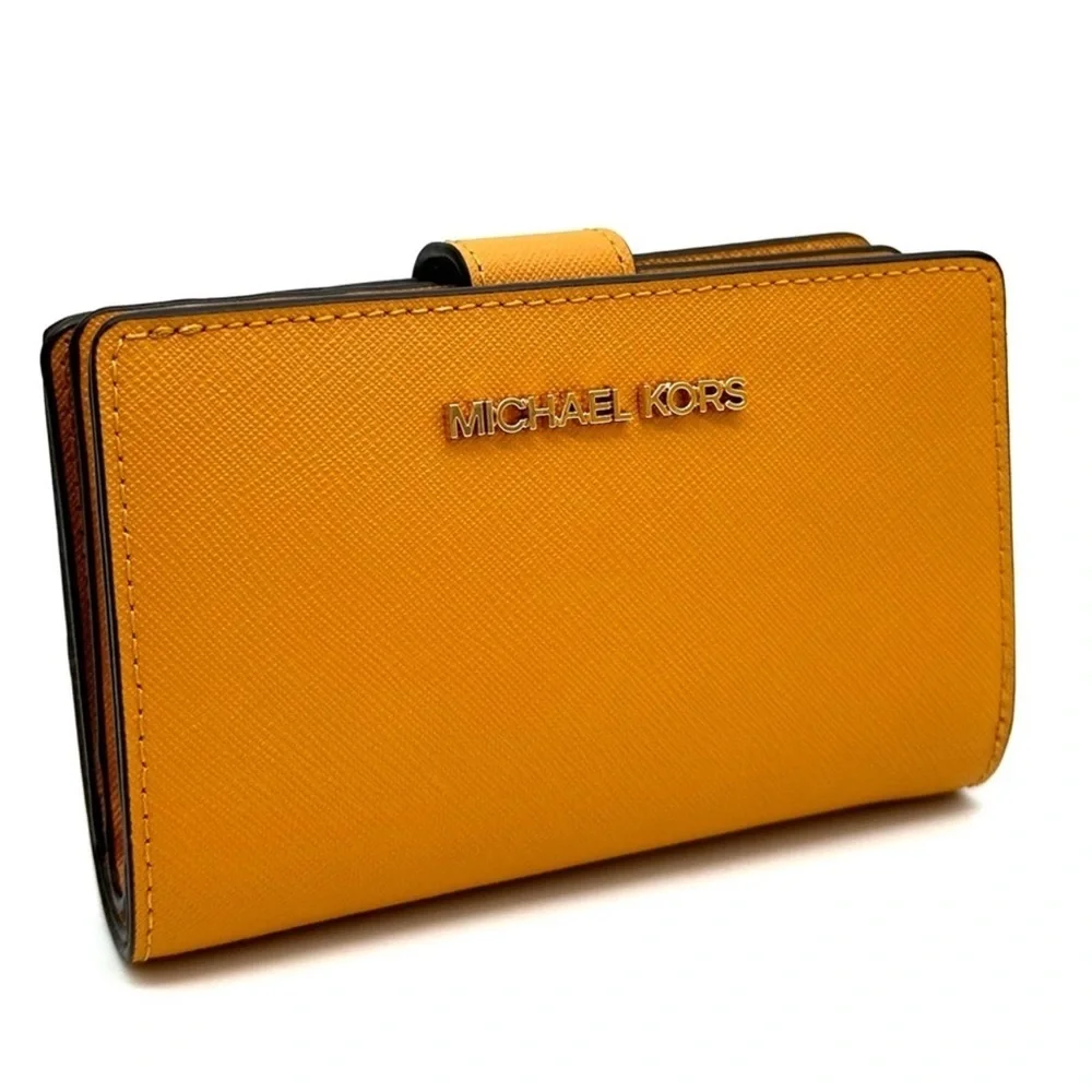 Michael Kors Medium Bifold Zip Chain Wallet Cider